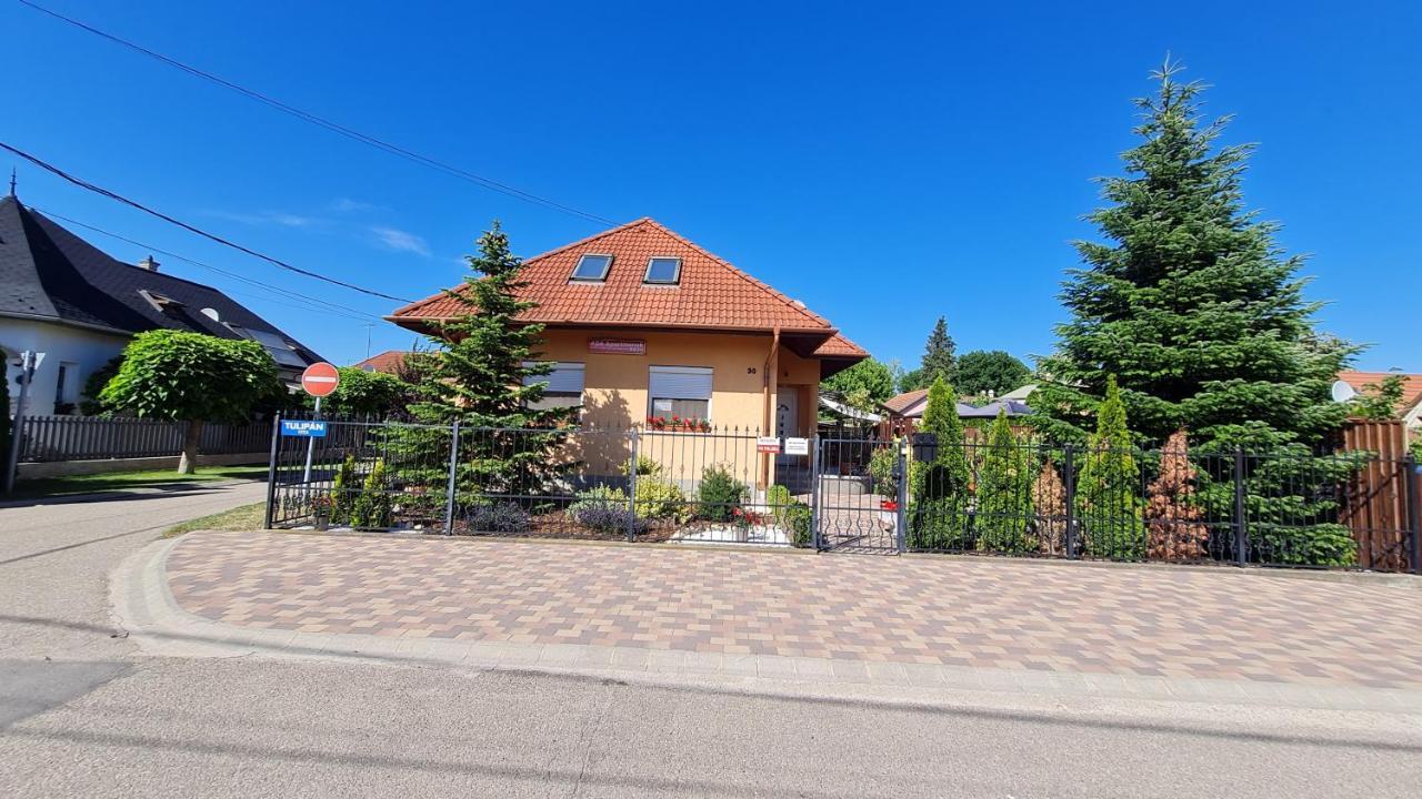 Ada Apartmanhaz Гайдусобосло Екстер'єр фото