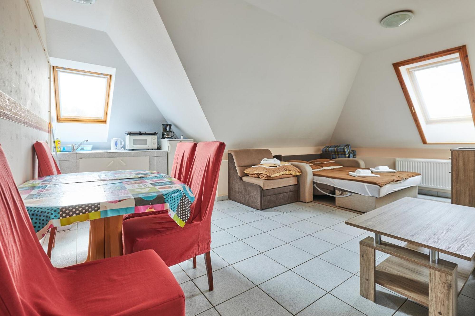 Ada Apartmanhaz Гайдусобосло Екстер'єр фото